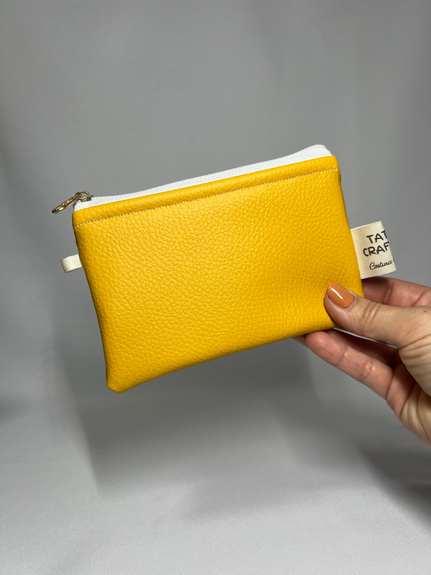 Monedero polipiel amarillo